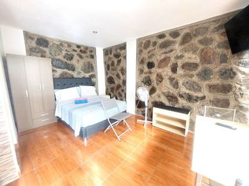 ALQUILER DE MINI DEPARTAMENTO AMOBLADO EN 2DO NIVEL HUERTOS DE LA MOLINA
