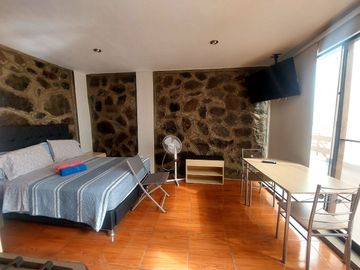 ALQUILER DE MINI DEPARTAMENTO AMOBLADO EN 2DO NIVEL HUERTOS DE LA MOLINA