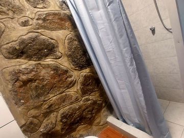 ALQUILER DE MINI DEPARTAMENTO AMOBLADO EN 2DO NIVEL HUERTOS DE LA MOLINA