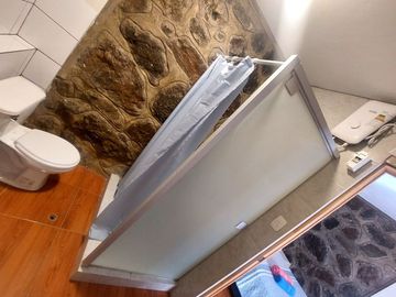 ALQUILER DE MINI DEPARTAMENTO AMOBLADO EN 2DO NIVEL HUERTOS DE LA MOLINA