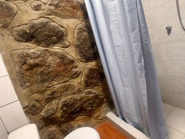 ALQUILER DE MINI DEPARTAMENTO AMOBLADO EN 2DO NIVEL HUERTOS DE LA MOLINA