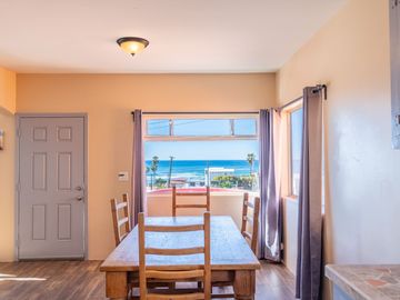 Casa con Vista al Mar en La Misión – A Solo Unos Pasos de la Playa