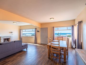Casa con Vista al Mar en La Misión – A Solo Unos Pasos de la Playa
