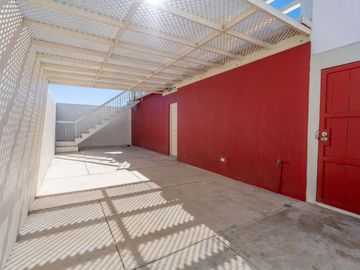 Casa con Vista al Mar en La Misión – A Solo Unos Pasos de la Playa