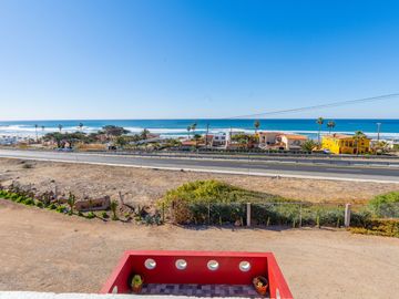 Casa con Vista al Mar en La Misión – A Solo Unos Pasos de la Playa