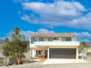 Casa Nueva Totalmente Amueblada con Vista al Mar en Venta en La Misión, Ensenada, B.C.
