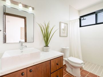 Casa Nueva Totalmente Amueblada con Vista al Mar en Venta en La Misión, Ensenada, B.C.