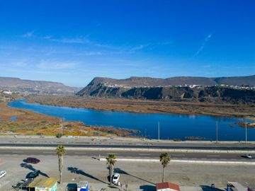 Casa Nueva Totalmente Amueblada con Vista al Mar en Venta en La Misión, Ensenada, B.C.