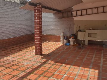 VENTA CASA BARRIO EL LIDO. SUR CALI