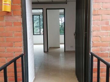 VENTA CASA MULTIFUNCIONAL BARRIO SALOMIA - NORTE CALI