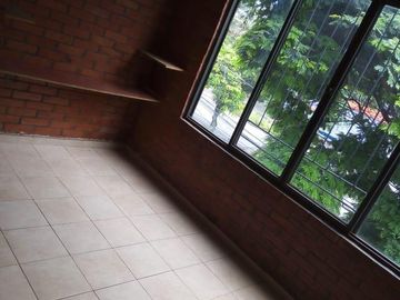 VENTA CASA MULTIFUNCIONAL BARRIO SALOMIA - NORTE CALI