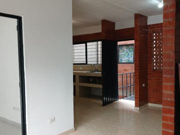 VENTA CASA MULTIFUNCIONAL BARRIO SALOMIA - NORTE CALI