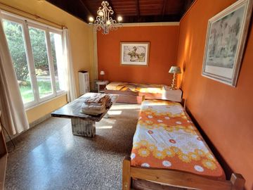 VENDO DOS CASAS!! BARRIO GOLF MANZANA LOS HORNEROS