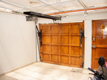🏡 OPORTUNIDAD ÚNICA - CASA AMPLIA Y LISTA PARA HABITAR EN LOS OLIVOS