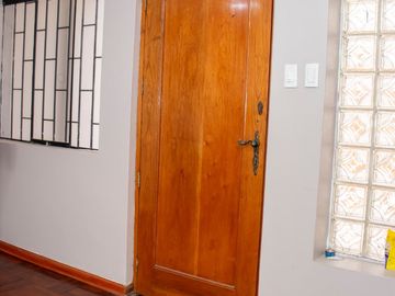 🏡 OPORTUNIDAD ÚNICA - CASA AMPLIA Y LISTA PARA HABITAR EN LOS OLIVOS