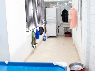 🏡 OPORTUNIDAD ÚNICA - CASA AMPLIA Y LISTA PARA HABITAR EN LOS OLIVOS