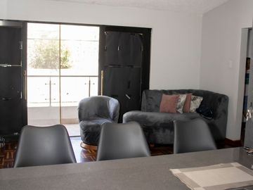 🏡 OPORTUNIDAD ÚNICA - CASA AMPLIA Y LISTA PARA HABITAR EN LOS OLIVOS