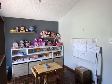 🏡 OPORTUNIDAD ÚNICA - CASA AMPLIA Y LISTA PARA HABITAR EN LOS OLIVOS
