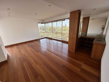 ESPECTACULAR TRIPLEX DE 4 DORMITORIOS, FRENTE AL OLIVAR DE SAN ISIDRO