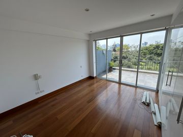 ESPECTACULAR TRIPLEX DE 4 DORMITORIOS, FRENTE AL OLIVAR DE SAN ISIDRO
