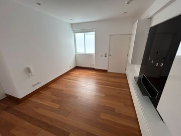 ESPECTACULAR TRIPLEX DE 4 DORMITORIOS, FRENTE AL OLIVAR DE SAN ISIDRO