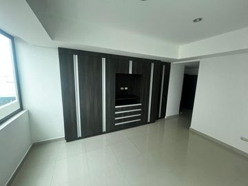 Venta de hermoso departamento frente a la playa