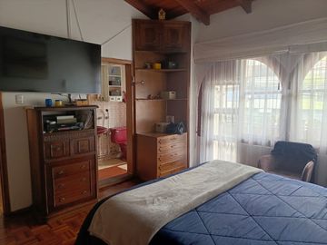 Oportunidad En Venta Casa Con 2 departamentos Granda Centeno