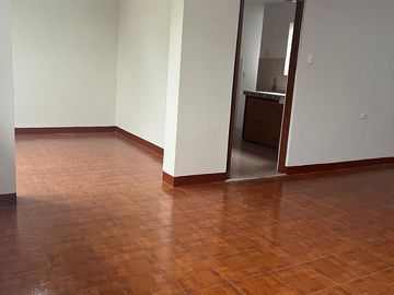 🔥 EXCELENTE OPORTUNIDAD!!🔥 VENTA DE BONITO DEPARTAMENTO EN URB. SANTA ANITA