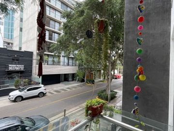 VENDO LINDO DEPARTAMENTO - BALCÓN - 120 METROS - VISTA EXTERNA - 3 DORMITORIOS CON BAÑOS INCORPORADOS - PISO 2 - COCHERA - ARMENDARIZ - MIRAFLORES
