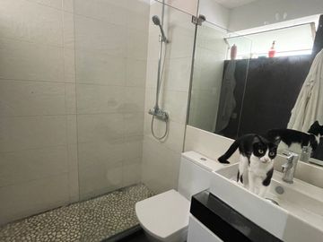 VENDO LINDO DEPARTAMENTO - BALCÓN - 120 METROS - VISTA EXTERNA - 3 DORMITORIOS CON BAÑOS INCORPORADOS - PISO 2 - COCHERA - ARMENDARIZ - MIRAFLORES