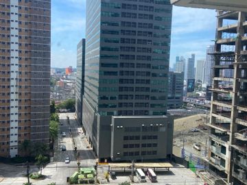 PIONEER WOODLANDS STUDIO UNIT 22.32 SQM IN MANDALUYONG WITH FREEBIES & PET FRIENDLY