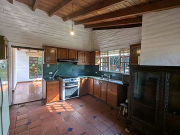 VENTA CASA 3 DORMITORIOS TUMBACO SECTOR LAS MINAS