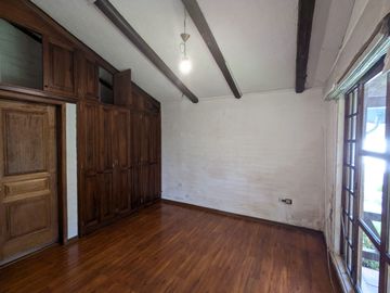VENTA CASA 3 DORMITORIOS TUMBACO SECTOR LAS MINAS