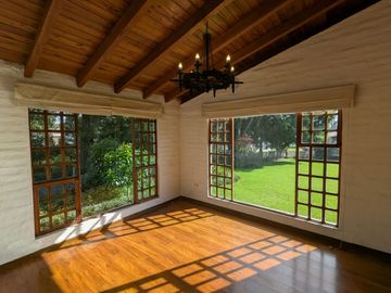 VENTA CASA 3 DORMITORIOS TUMBACO SECTOR LAS MINAS