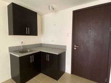 ACCESSIBLE & AFFORDABLE CONDO FOR SALE IN MANDALUYONG PIONEER WOODLANDS STUDIO 22.32 SQM PET FRIENDLY WITH FREEBIES