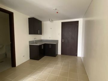 ACCESSIBLE & AFFORDABLE CONDO FOR SALE IN MANDALUYONG PIONEER WOODLANDS STUDIO 22.32 SQM PET FRIENDLY WITH FREEBIES