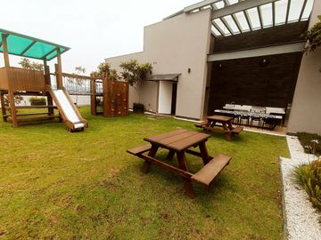 Quicentro Expectacular Departamento por Estrenar Venta Dos Dormitorios