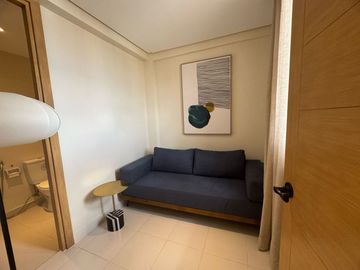 FOR SALE: Townhouse in Sikatuna Village, UP Diliman, Quezon City