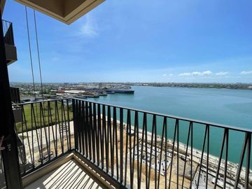 For Sale: Sea view 2BR in Mandani Bay Cebu
