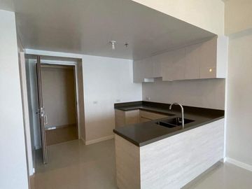 For Sale: Sea view 2BR in Mandani Bay Cebu