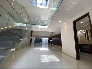 RESIDENCIA CASA  EN VENTA EN LOMAS DE ANGELÓPOLIS PUEBLA