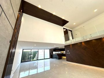 RESIDENCIA CASA  EN VENTA EN LOMAS DE ANGELÓPOLIS PUEBLA