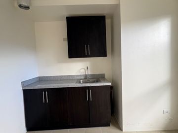READY FOR OCCUPANCY CONDO IN MANILA COVENT GARDEN STUDIO UNIT 23.42 SQM PET FRIENDLY WITH FREEBIES