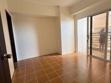 READY FOR OCCUPANCY CONDO IN MANILA COVENT GARDEN STUDIO UNIT 23.42 SQM PET FRIENDLY WITH FREEBIES