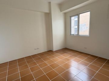 READY FOR OCCUPANCY CONDO IN MANILA COVENT GARDEN STUDIO UNIT 23.42 SQM PET FRIENDLY WITH FREEBIES