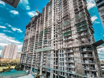 RESORT TYPE CONDO FOR SALE KASARA URBAN RESIDENCES STUDIO 24 SQM PET FRIENDLY WITH FREEBIES
