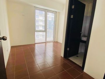 RESORT TYPE CONDO FOR SALE KASARA URBAN RESIDENCES STUDIO 24 SQM PET FRIENDLY WITH FREEBIES