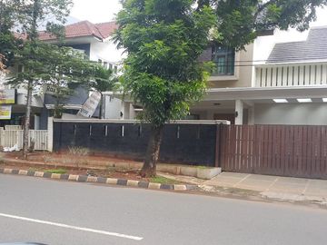 DIJUAL CEPAT! Rumah Megah 2 Lantai Pinggir Jalan Utama Menteng Bintaro Sektor 7