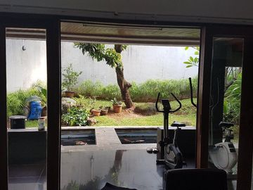 DIJUAL CEPAT! Rumah Megah 2 Lantai Pinggir Jalan Utama Menteng Bintaro Sektor 7