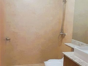 SUITE EN VENTA SECTOR LA CAROLINA